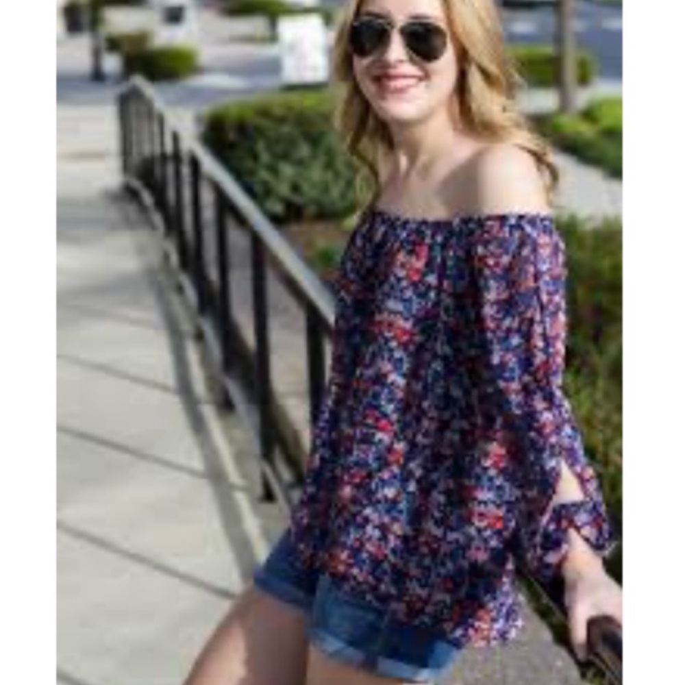 🆕 Anthropologie Sanctuary Navy with Floral Print Top. Underlined. Size Small